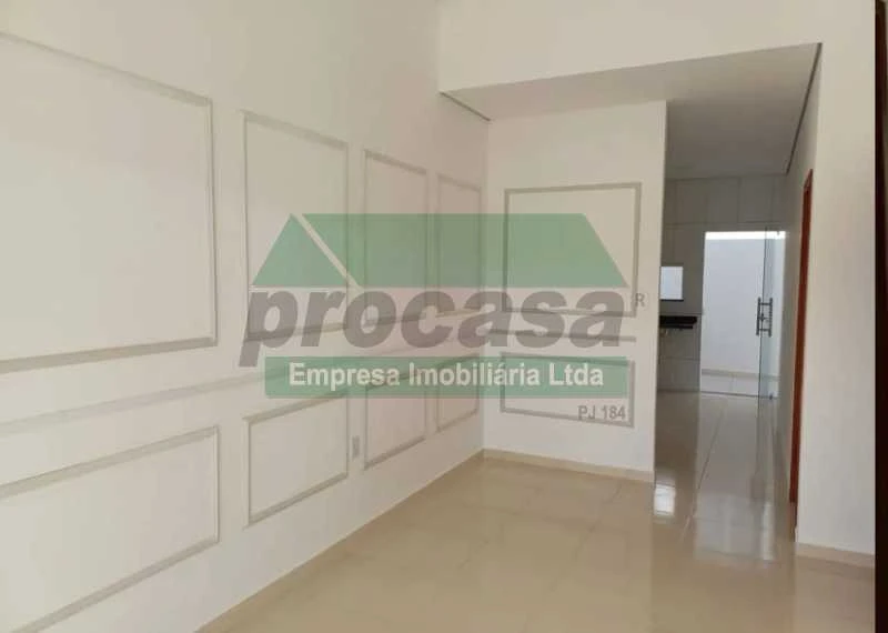 Vende-se Linda Casa em Residencial, Parque Dez de Novembro
