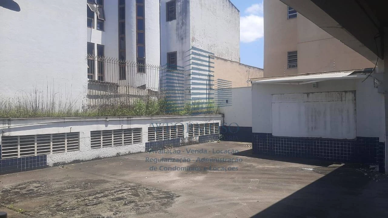 Prédio à venda 722m² na Estrada do Tindiba em Jacarepagua