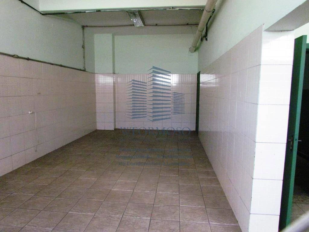 Galpões à venda 6000m² e locação na Rua Melo e Souza em São Cristovão