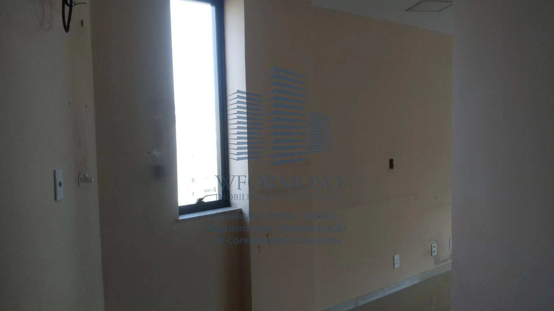 Sala Comercial 57m² para Venda na Rua Alm. Baltazar-São Cristóvão