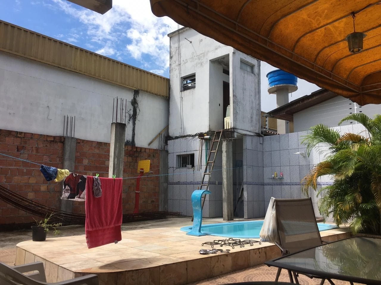 Casa com 8 dormitórios à venda, 510 m² por RS 795.000 - Flores - Manaus-AM