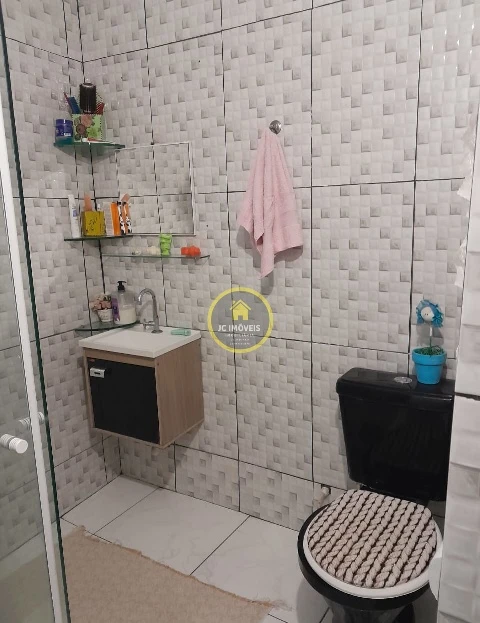 JCCA30070 – Casa linear sala 3 quartos.