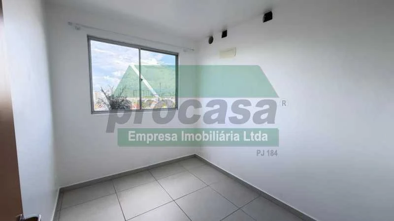 Apartamento para Locação no Condomínio Jardim das Cerejeiras - 3° Andar em Parque 10 de Novembro.