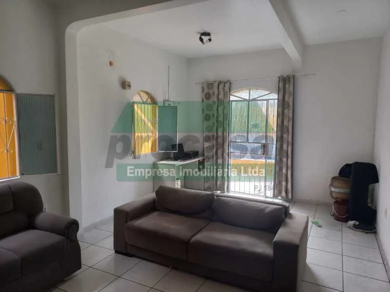 Casa de rua Residencial / Tancredo Neves