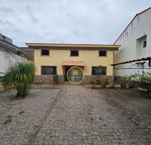 JCCA20189 – Linda casa linear vazia sala 2 quartos e suíte