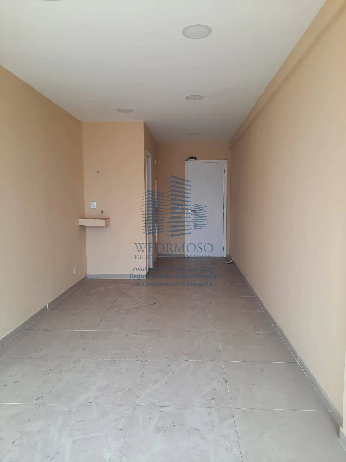 Sala comercial 25m2 para locação na Avenida das Américas Recreio
