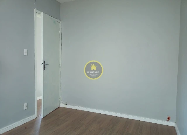 JCAP20423 – Apartamento vazio sala 2 quartos.