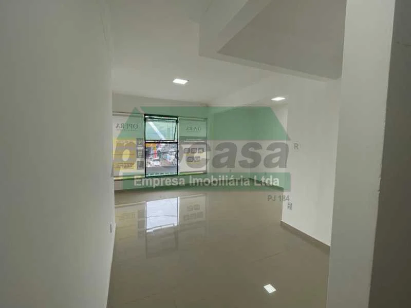 Sala comercial disponível para locação no P10