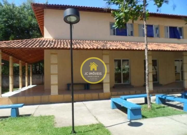 JCAP20171 Apartamento sala e 2 quartos em condomínio.
