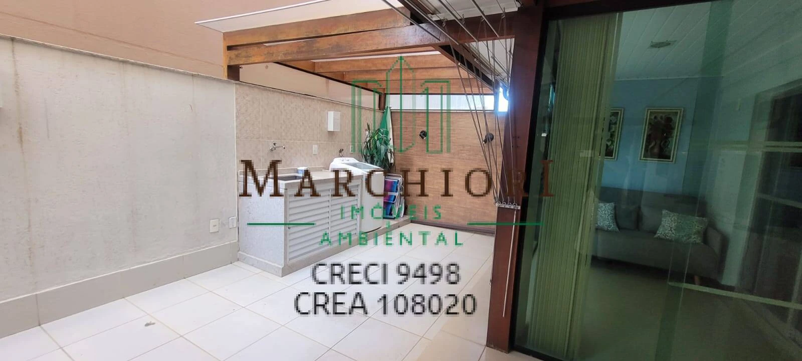 3 quartos, home office, 2 vagas, pé na areia
