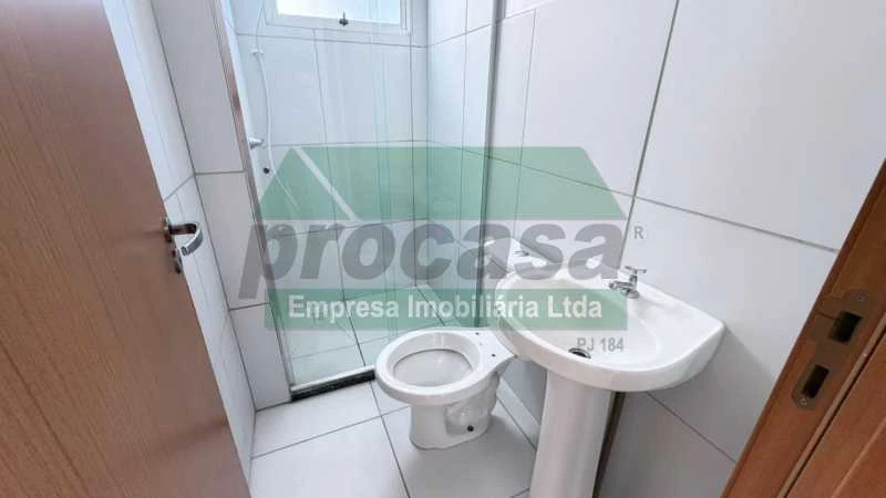 Apartamento para Locação no Condomínio Jardim das Cerejeiras - 3° Andar em Parque 10 de Novembro.