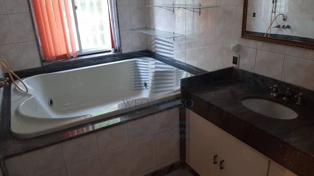 Casa 4 quartos 200m² para locação na Rua Progresso em Santa Teresa RJ
