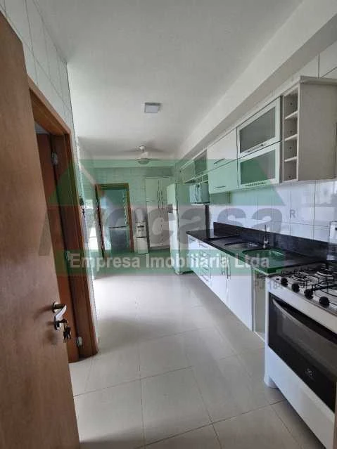 Apartamento :  / Residencial / Parque Dez de Novembro