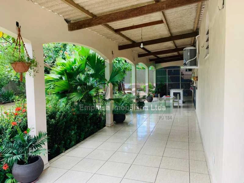CASA Á VENDA EM MANACAPURU