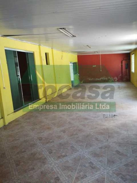 Casa de rua -  / Residencial / Praça 14 de Janeiro